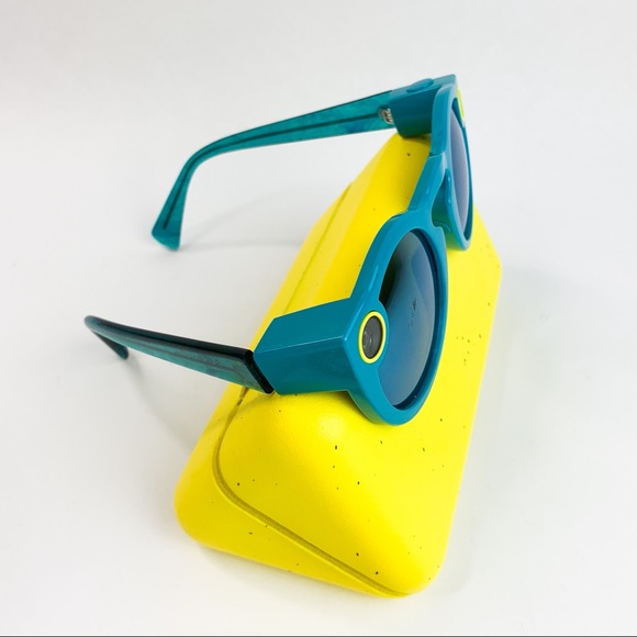 Spectacles Snapchat v1 Teal Camera Sunglasses - Picture 4 of 8
